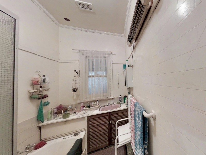 25 High Street, Kangaroo Flat VIC 3555