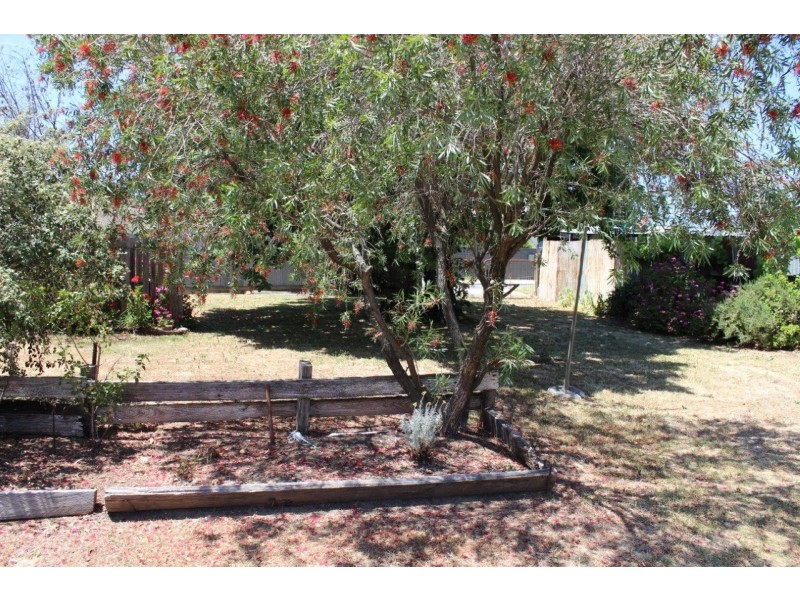 25 High Street, Kangaroo Flat VIC 3555