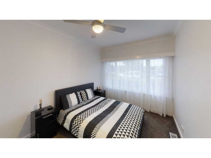 14 Neil Street, Kangaroo Flat VIC 3555