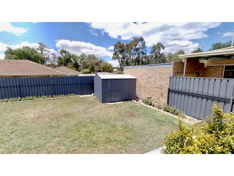 14 Neil Street, Kangaroo Flat VIC 3555