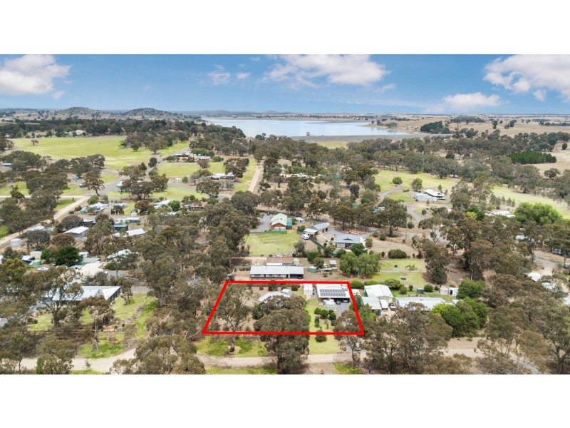 20 Oshanassy Street, Baringhup VIC 3463