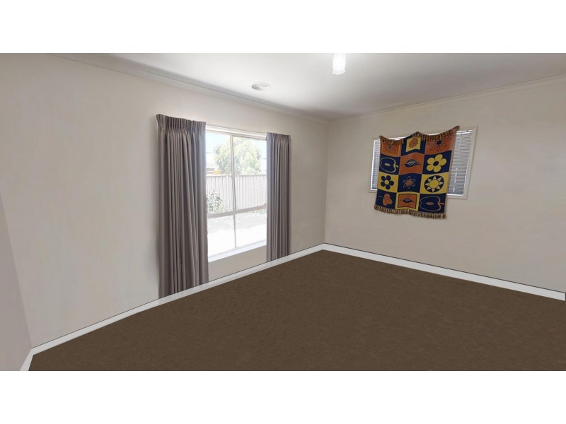 13 Edgewater Close, Eaglehawk VIC 3556