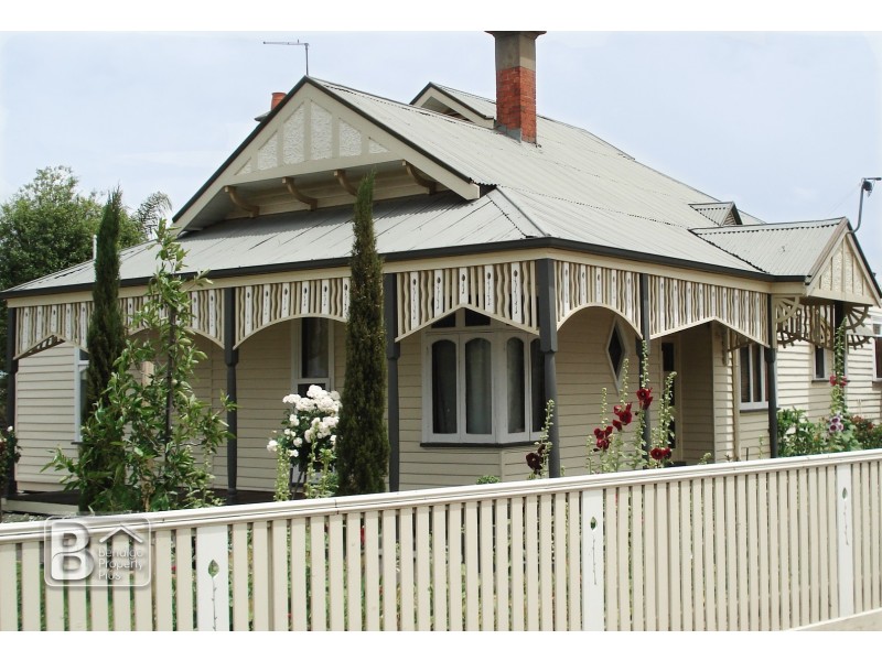 2 Burke Street, St Arnaud VIC 3478