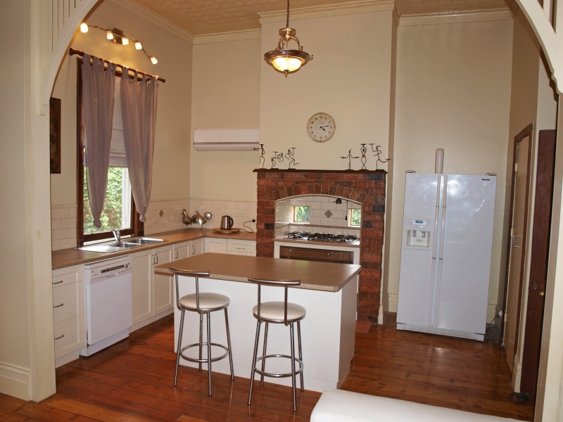 2 Burke Street, St Arnaud VIC 3478