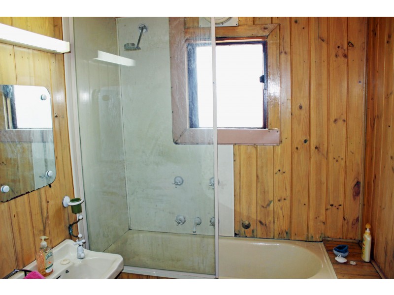 19 Moran Street, Long Gully VIC 3550