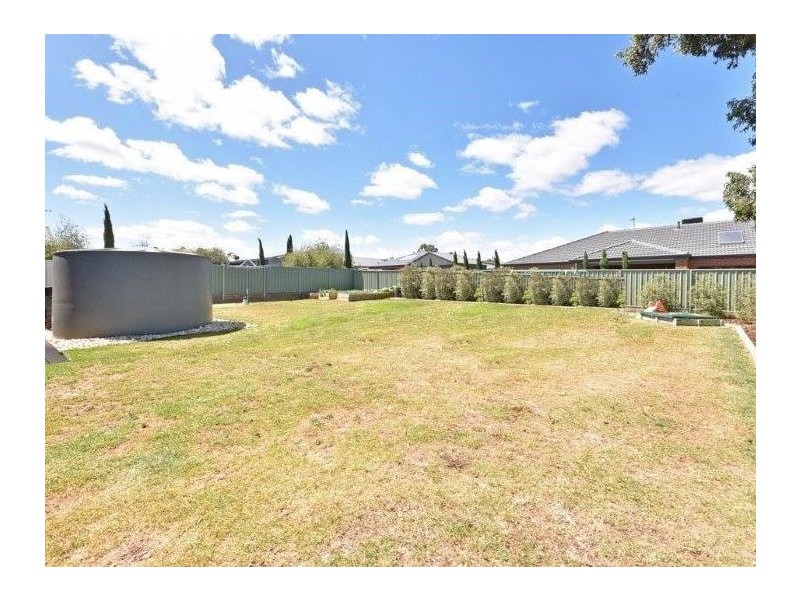4 Belac Street, Maiden Gully VIC 3551