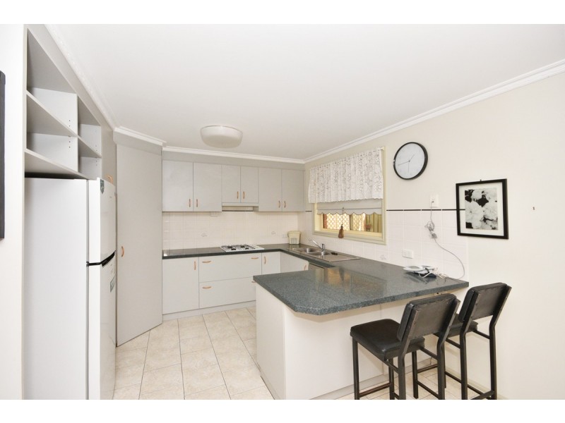 9/18 Lowe Street, Kangaroo Flat VIC 3555