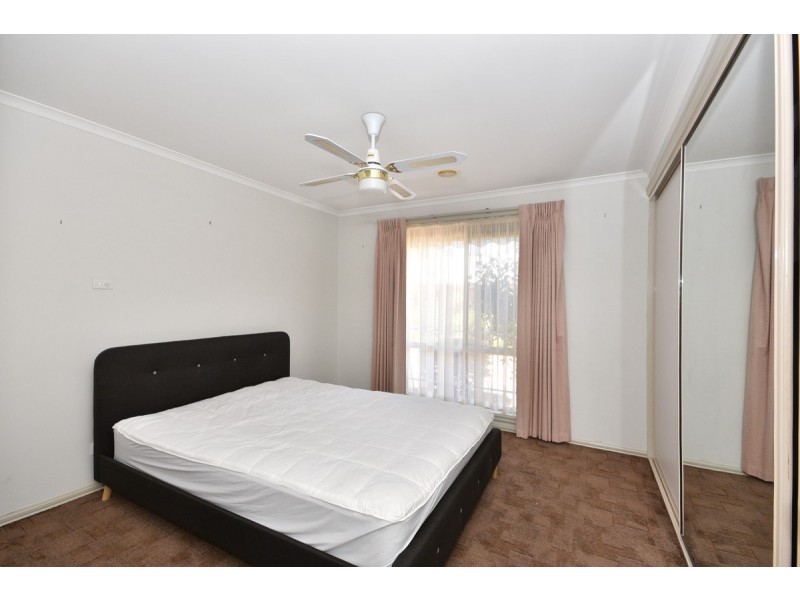 9/18 Lowe Street, Kangaroo Flat VIC 3555