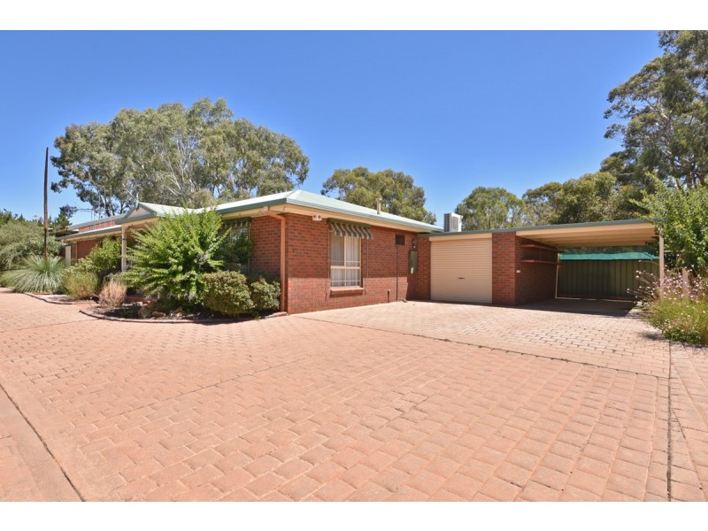 9/18 Lowe Street, Kangaroo Flat VIC 3555