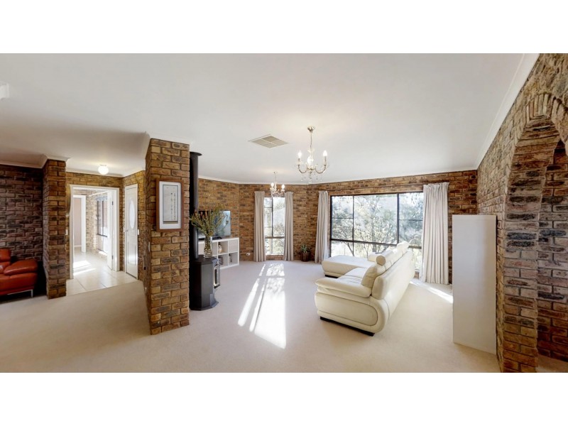 6 Edmund Court, Kangaroo Flat VIC 3555