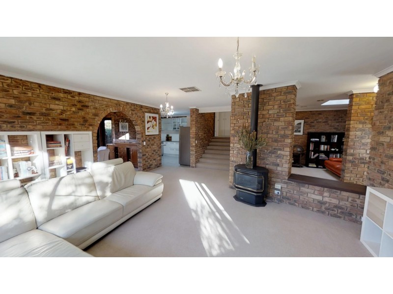 6 Edmund Court, Kangaroo Flat VIC 3555