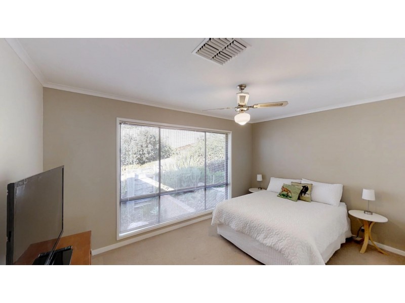 6 Edmund Court, Kangaroo Flat VIC 3555