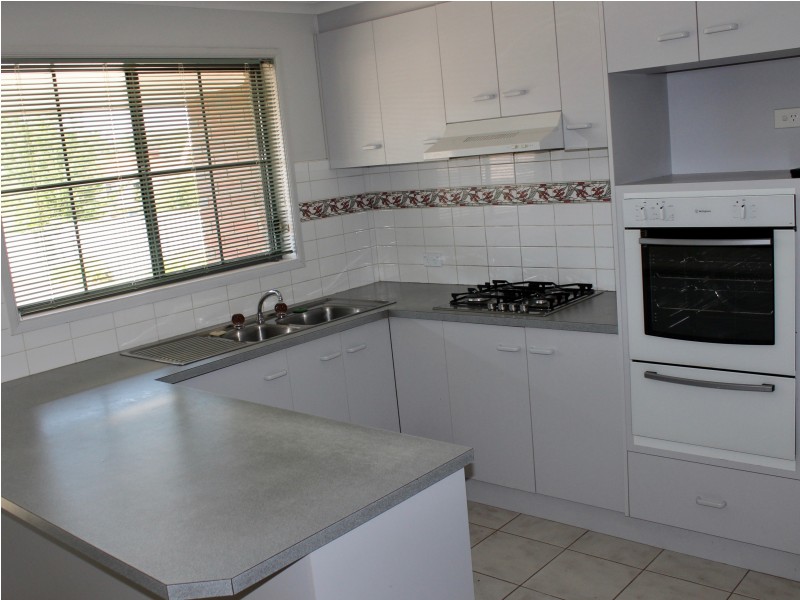 2/10 Keogh Drive, Spring Gully VIC 3550