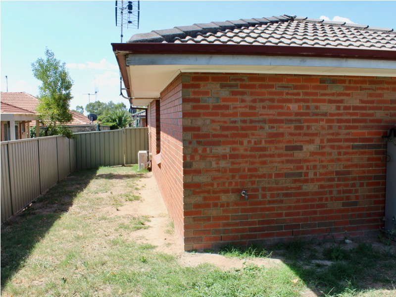 2/10 Keogh Drive, Spring Gully VIC 3550