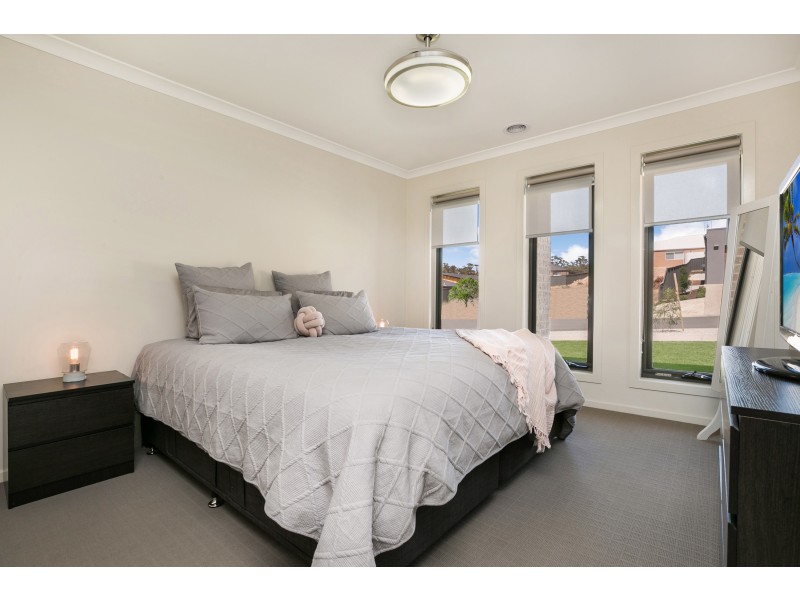 16 Lushington Rise, Mckenzie Hill VIC 3451