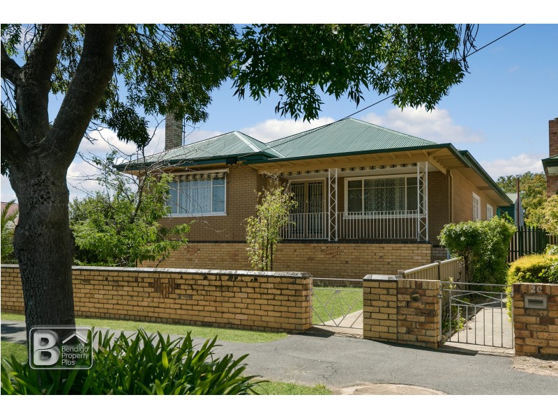 18 Maclise Street, Castlemaine VIC 3450