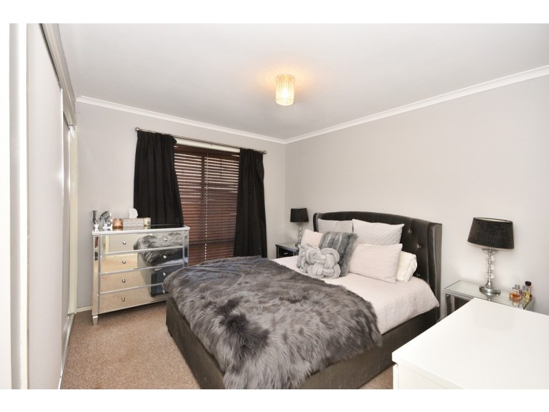 1/28 Collins Street, Kangaroo Flat VIC 3555