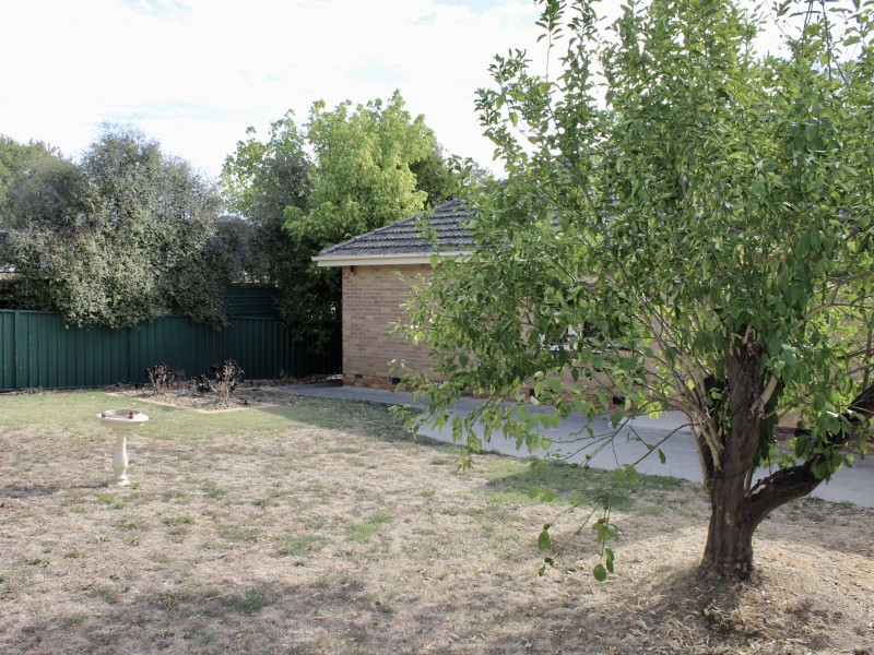 315 High Street, Kangaroo Flat VIC 3555