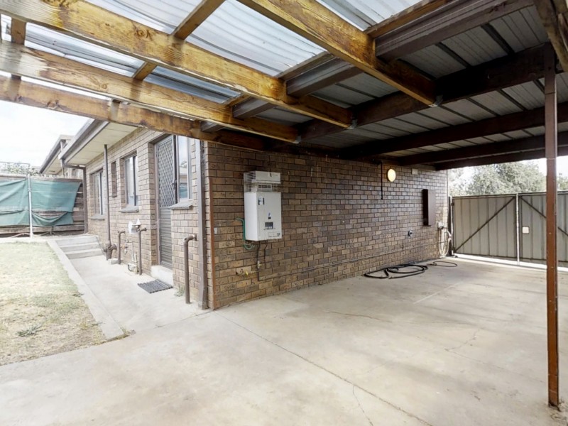 1/114 Wood Street, California Gully VIC 3556