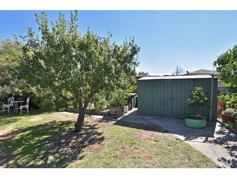 246 MacKenzie Street West, Kangaroo Flat VIC 3555