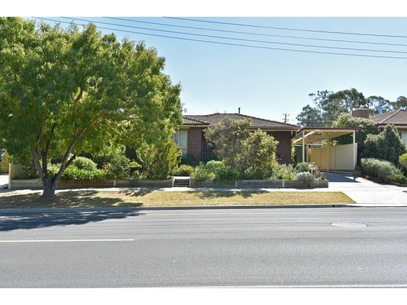 246 MacKenzie Street West, Kangaroo Flat VIC 3555