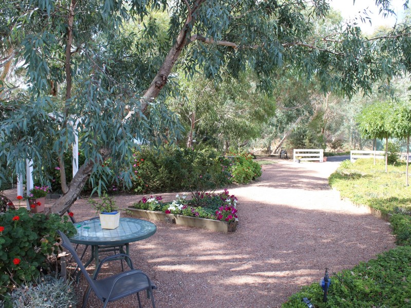 387 High Street, Kangaroo Flat VIC 3555