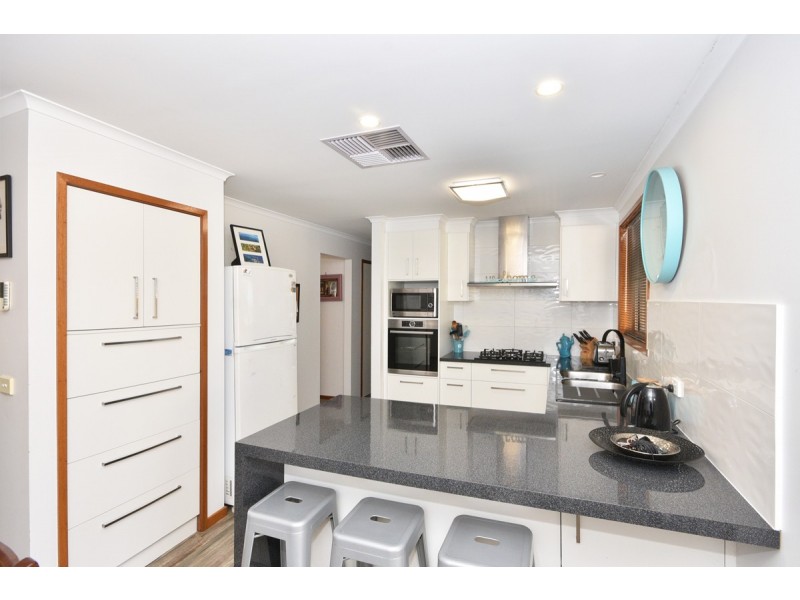 22 Lukin Crescent, Kangaroo Flat VIC 3555