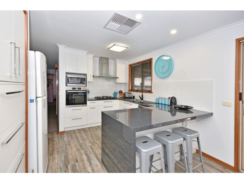 22 Lukin Crescent, Kangaroo Flat VIC 3555