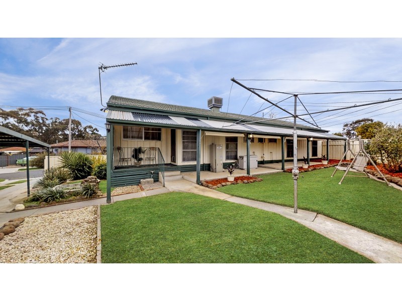 1 Roy Court, California Gully VIC 3556