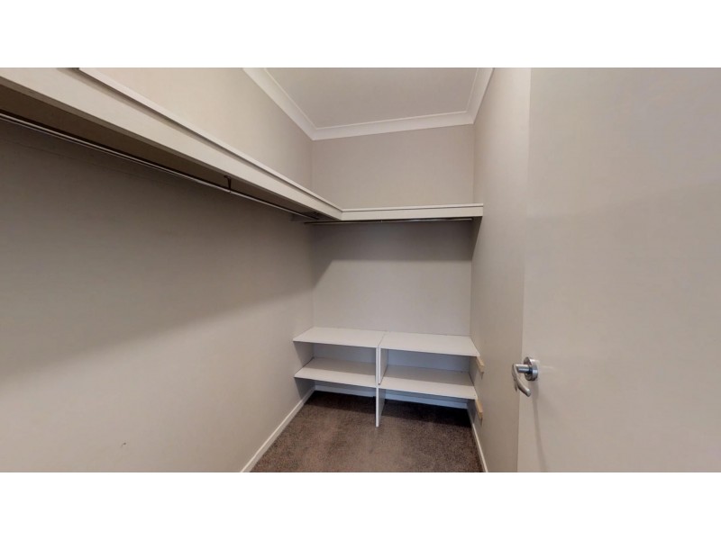 7 Freeman Drive, Kangaroo Flat VIC 3555