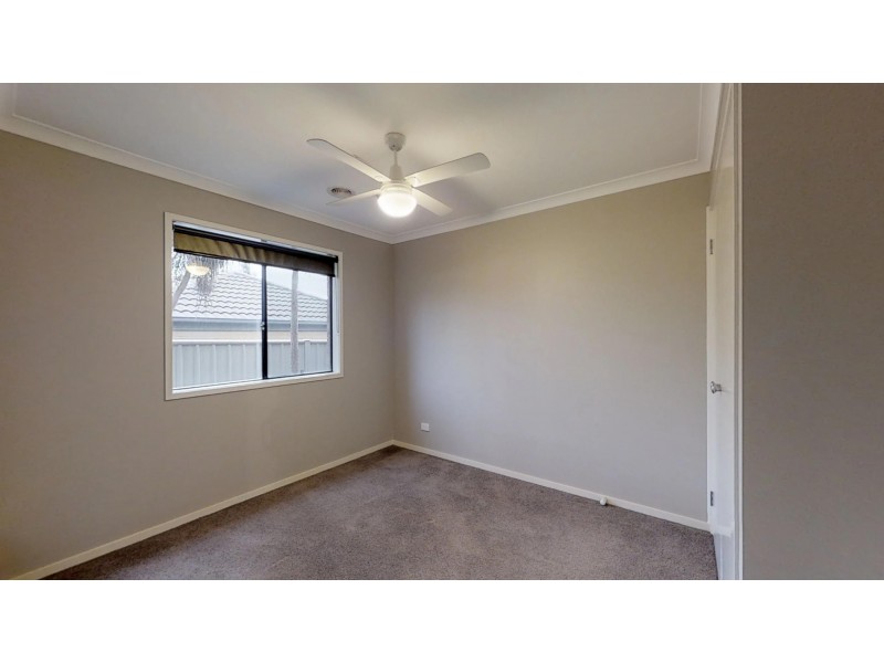 7 Freeman Drive, Kangaroo Flat VIC 3555