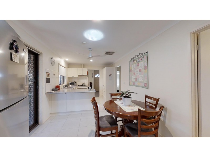 323 MacKenzie Street West, Kangaroo Flat VIC 3555