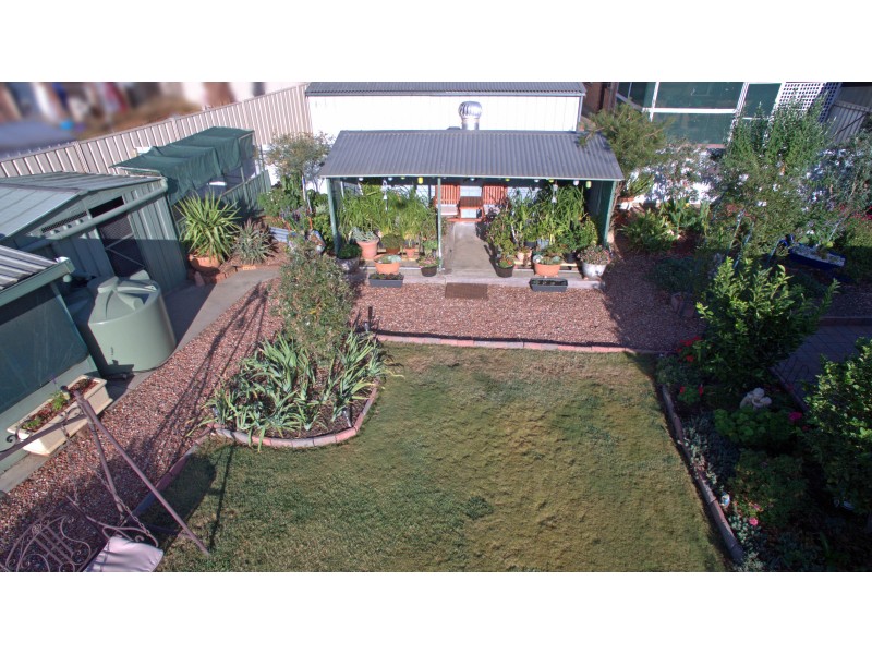 323 MacKenzie Street West, Kangaroo Flat VIC 3555