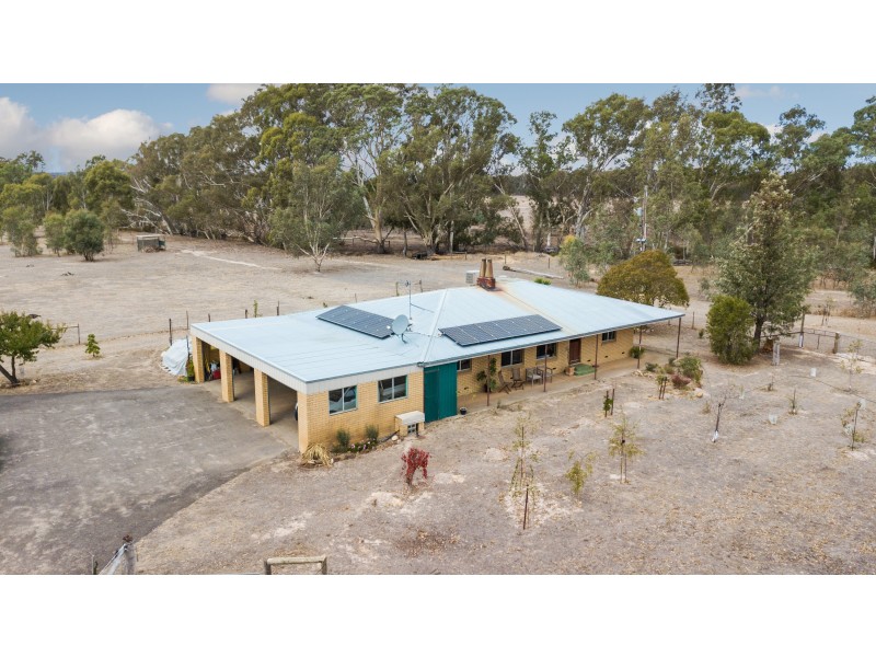309 Sinclairs Lane, Walmer VIC 3463