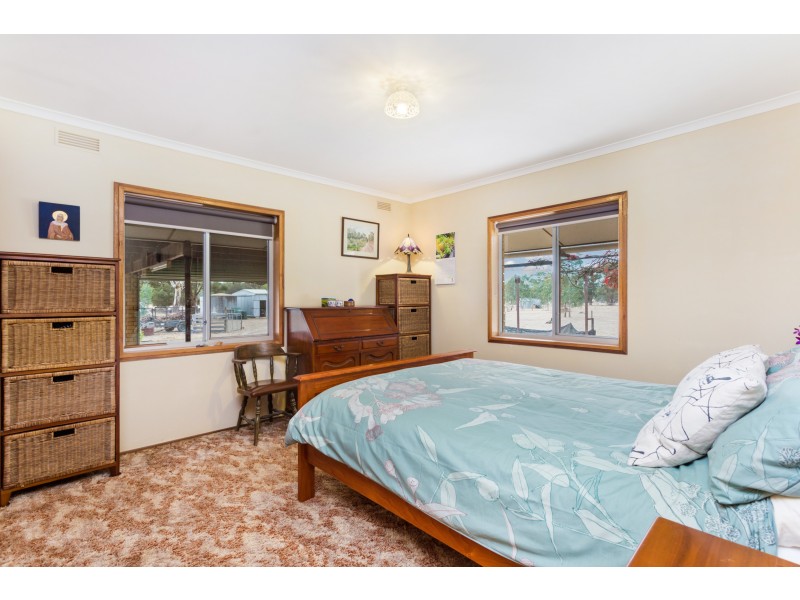 309 Sinclairs Lane, Walmer VIC 3463