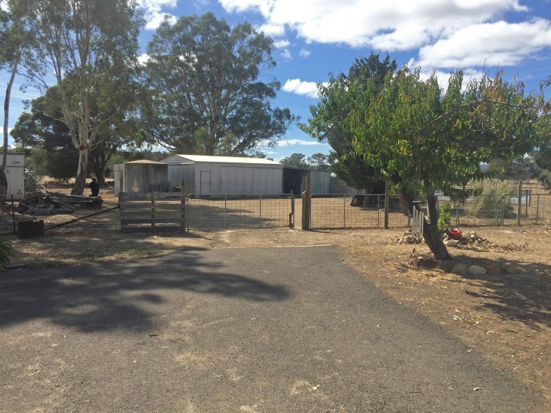 309 Sinclairs Lane, Walmer VIC 3463