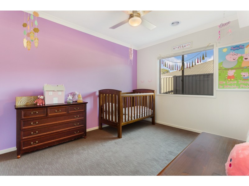 16 Carloway Street, Mckenzie Hill VIC 3451