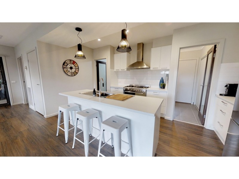 40 Greenfield Drive, Epsom VIC 3551