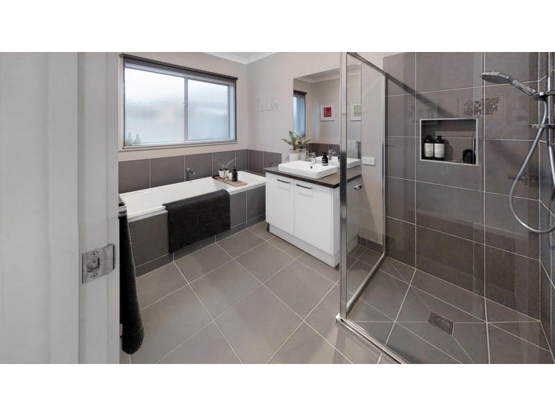 40 Greenfield Drive, Epsom VIC 3551