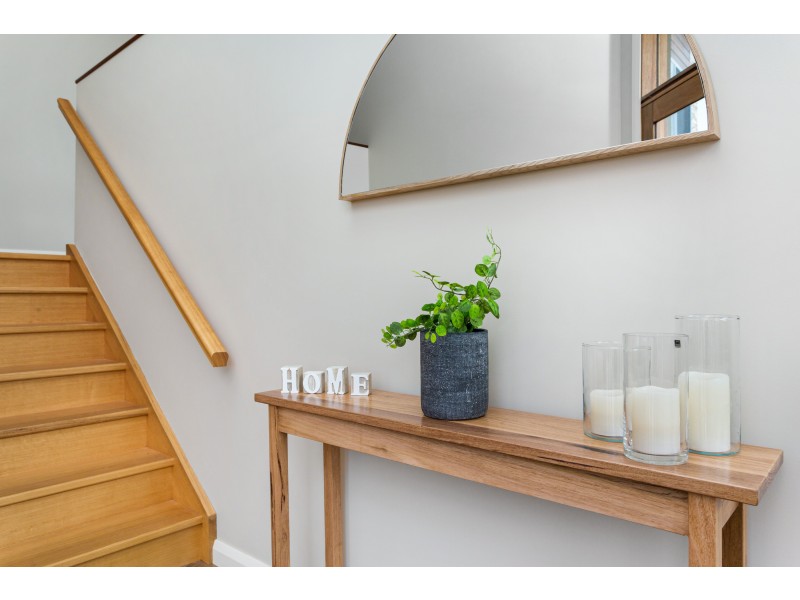 12 Jarrod Drive, Mckenzie Hill VIC 3451