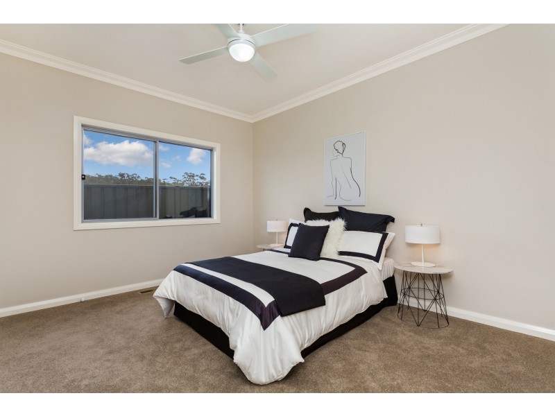 12 Jarrod Drive, Mckenzie Hill VIC 3451