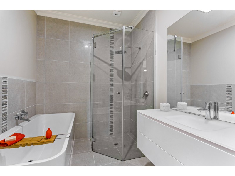 12 Jarrod Drive, Mckenzie Hill VIC 3451