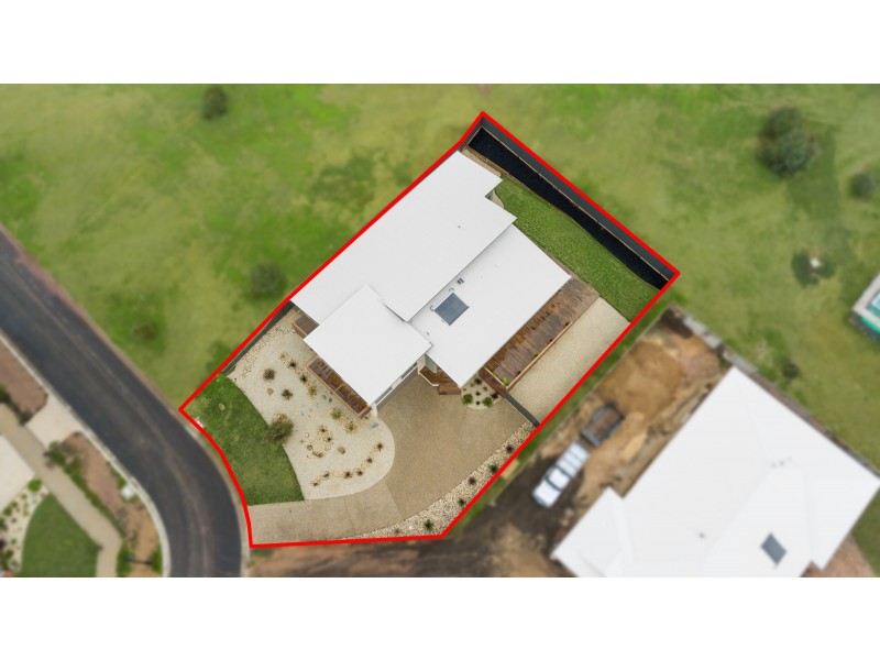 12 Jarrod Drive, Mckenzie Hill VIC 3451