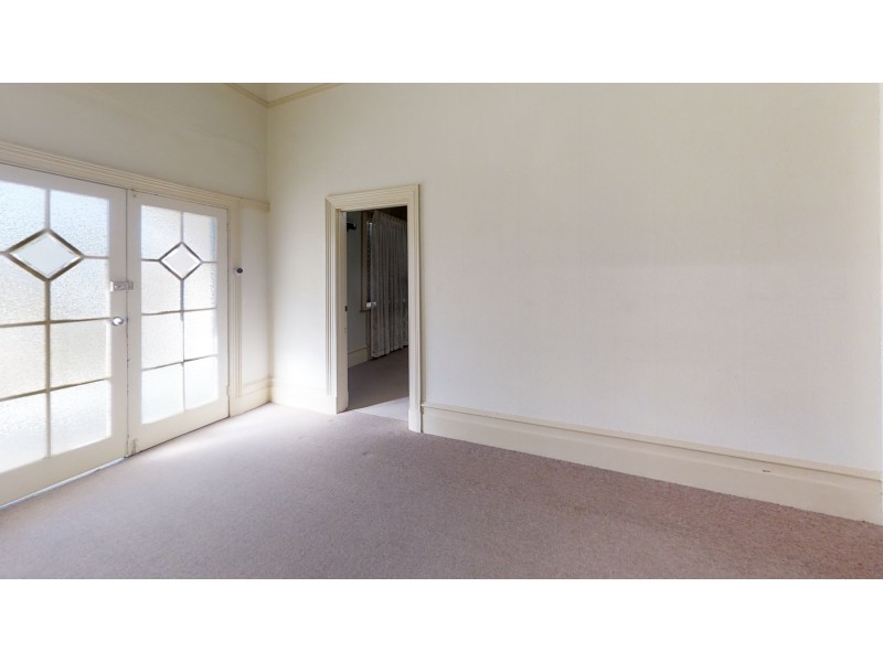 84 High Street, Kangaroo Flat VIC 3555