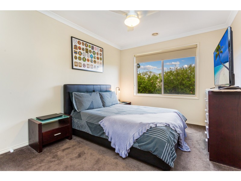 9 Phyllis Crescent, Mckenzie Hill VIC 3451