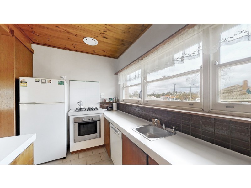 1 Pilcher Street, Strathdale VIC 3550