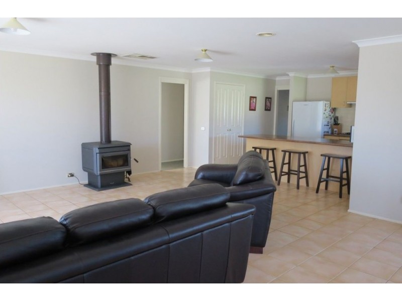 32 Kathleen Terrace, Maiden Gully VIC 3551