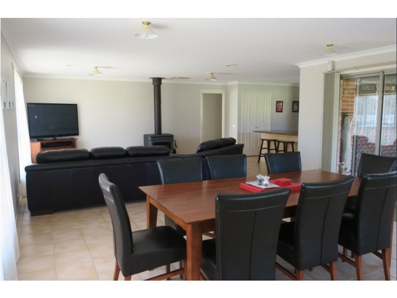 32 Kathleen Terrace, Maiden Gully VIC 3551