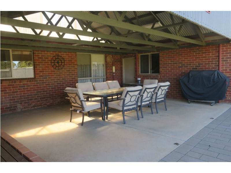 32 Kathleen Terrace, Maiden Gully VIC 3551