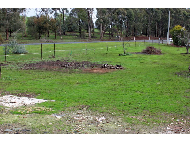 26 Broodie Street, Heathcote VIC 3523